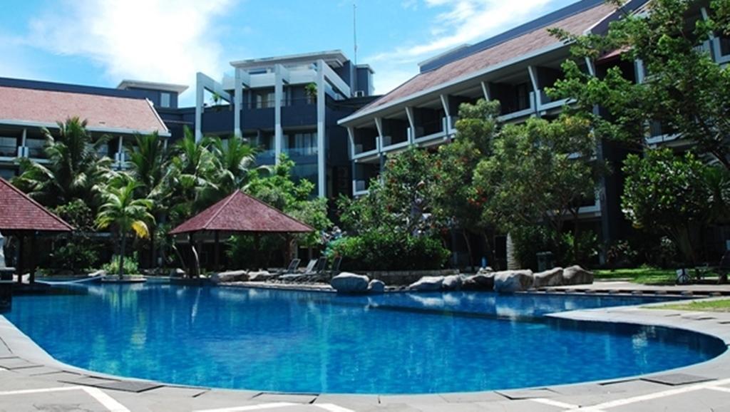 Bela International Hotel & ConventionТернате Экстерьер фото