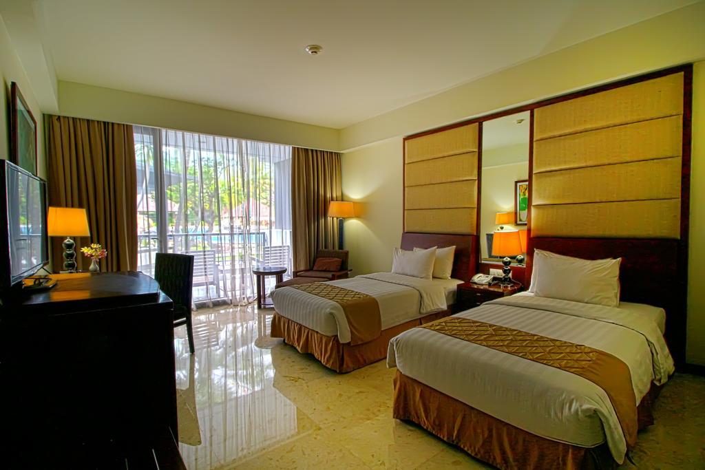 Bela International Hotel & ConventionТернате Экстерьер фото