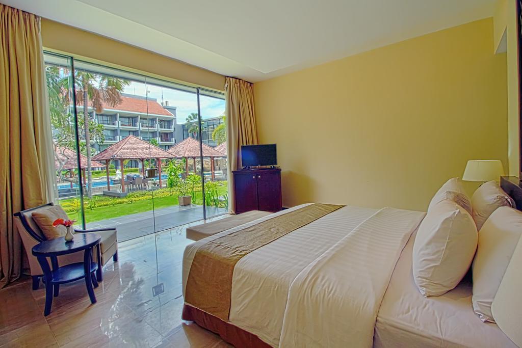 Bela International Hotel & ConventionТернате Экстерьер фото