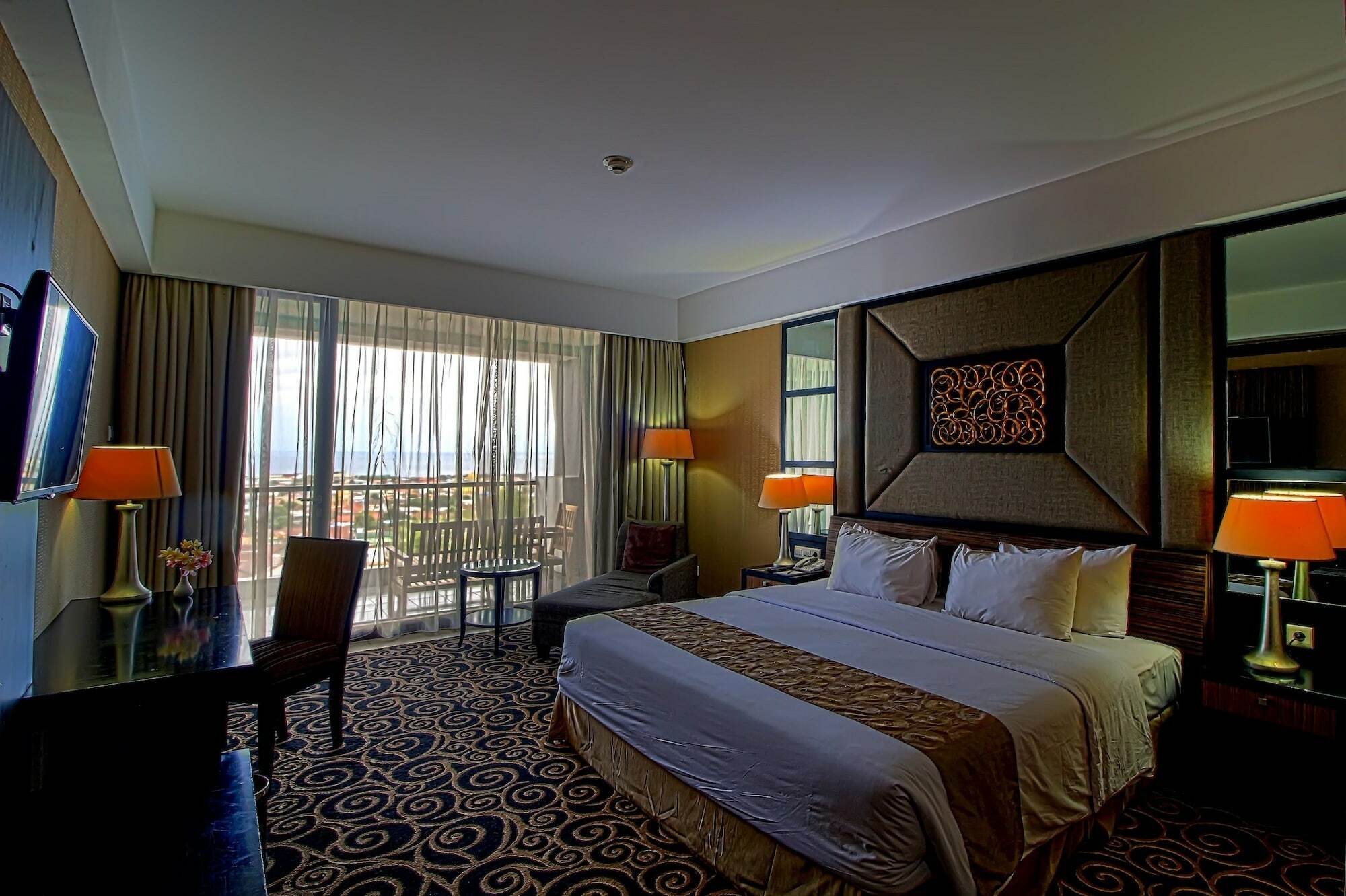 Bela International Hotel & ConventionТернате Экстерьер фото