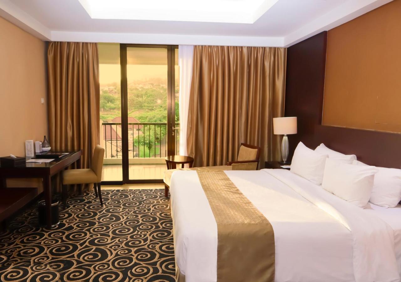 Bela International Hotel & ConventionТернате Экстерьер фото